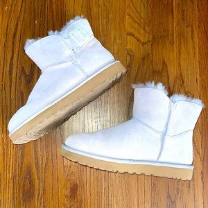 UPDATE: SOLD! Pearlized Buckle UGG boots, women's size 9, near-mint condition